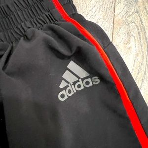 🌷Adidas Training/ Running Shorts Size S, 5” elastic waist with draw cord